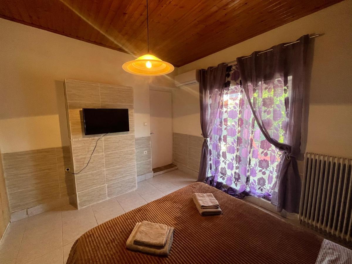 Artemis Apartment Near Athens Airport Esterno foto