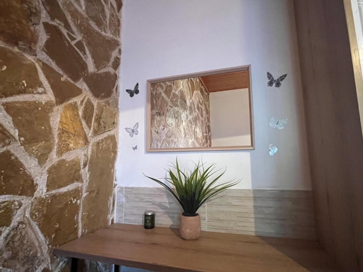 Artemis Apartment Near Athens Airport Esterno foto