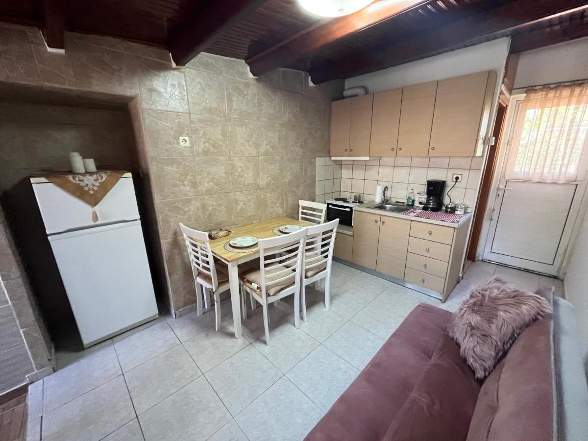 Artemis Apartment Near Athens Airport Esterno foto