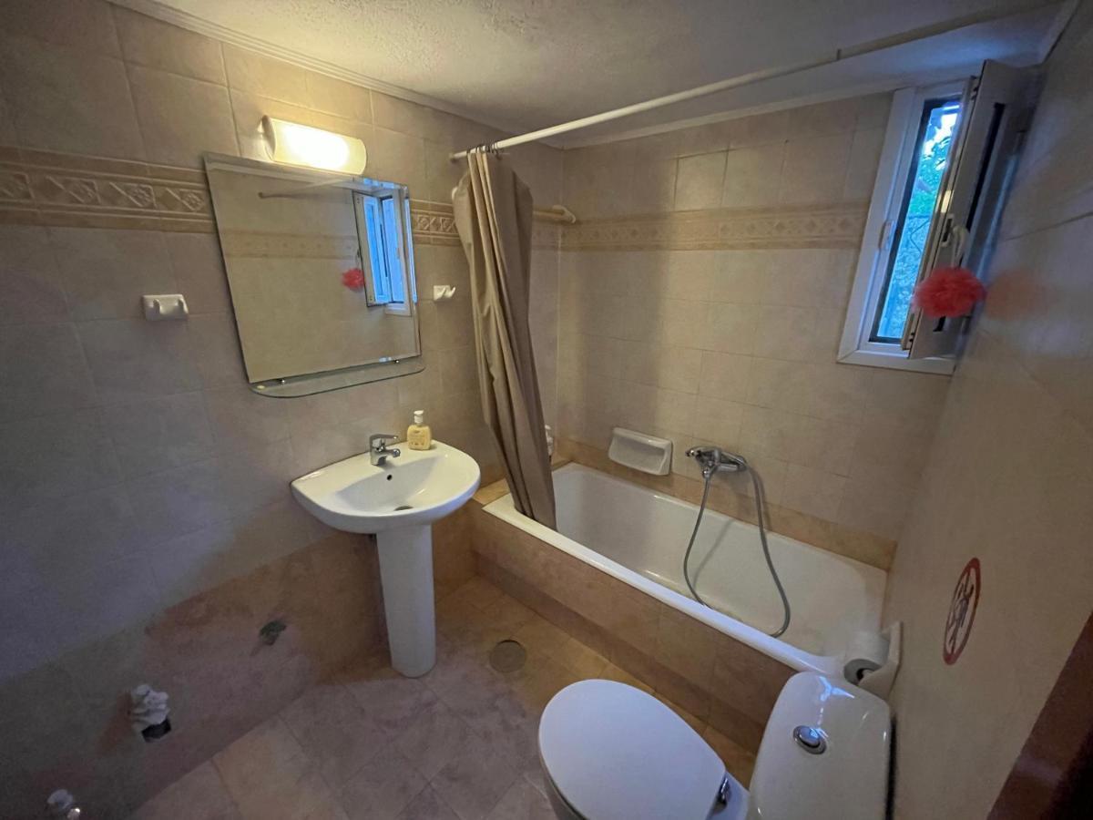 Artemis Apartment Near Athens Airport Esterno foto