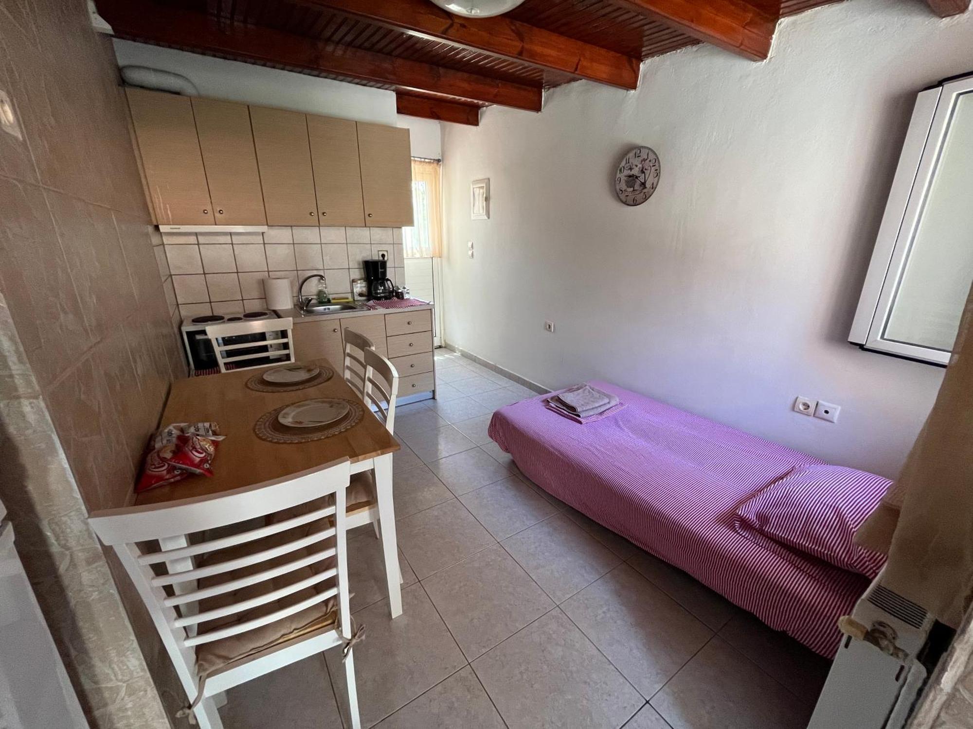Artemis Apartment Near Athens Airport Esterno foto